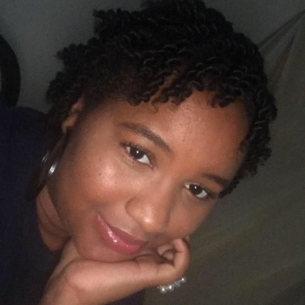 Meet your Posher, Deanna